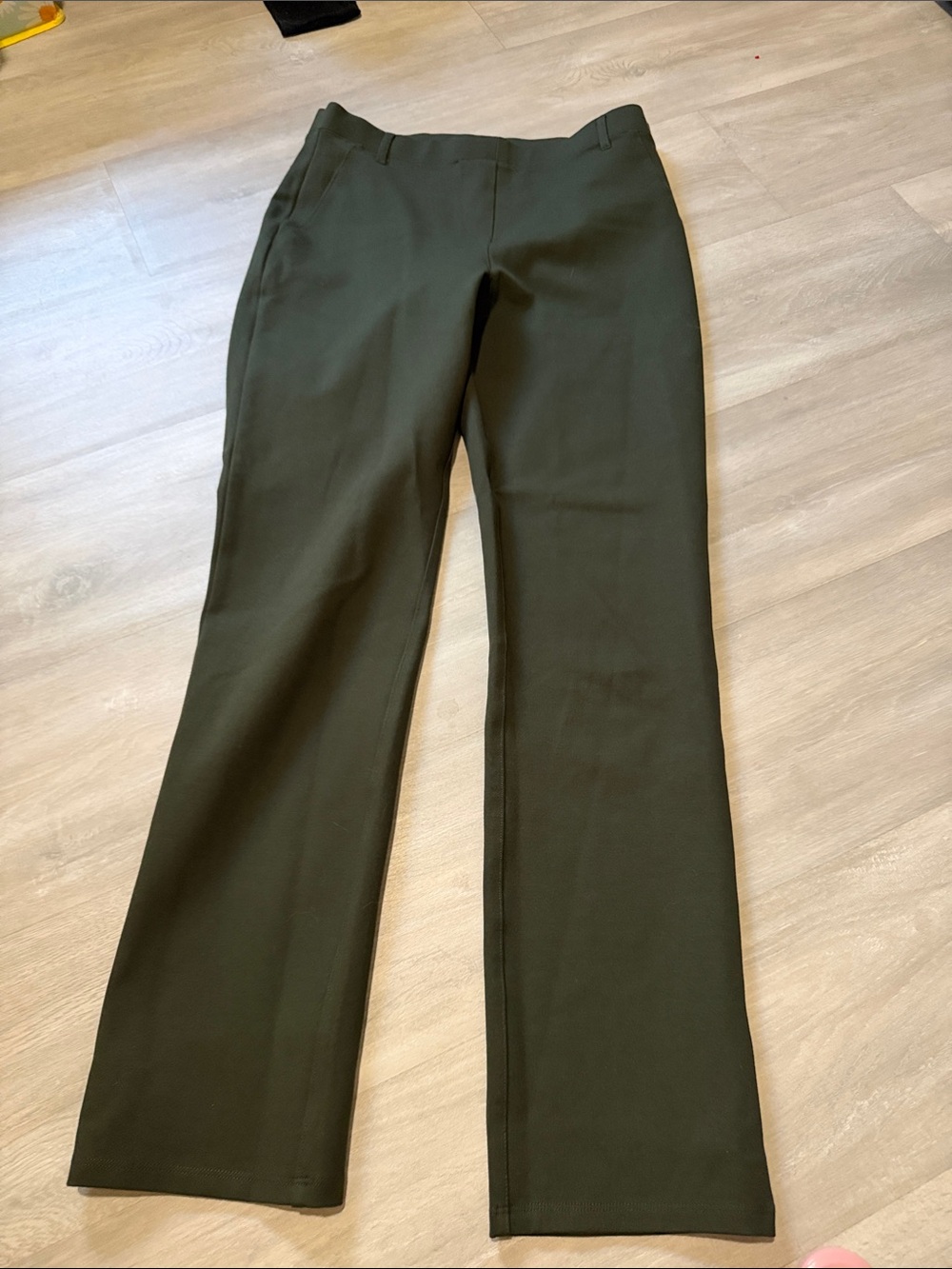 Quince Olive Straight-Leg Trousers
